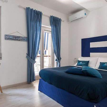 B&B Sapore Di Mare Nel Blu 加埃塔 外观 照片
