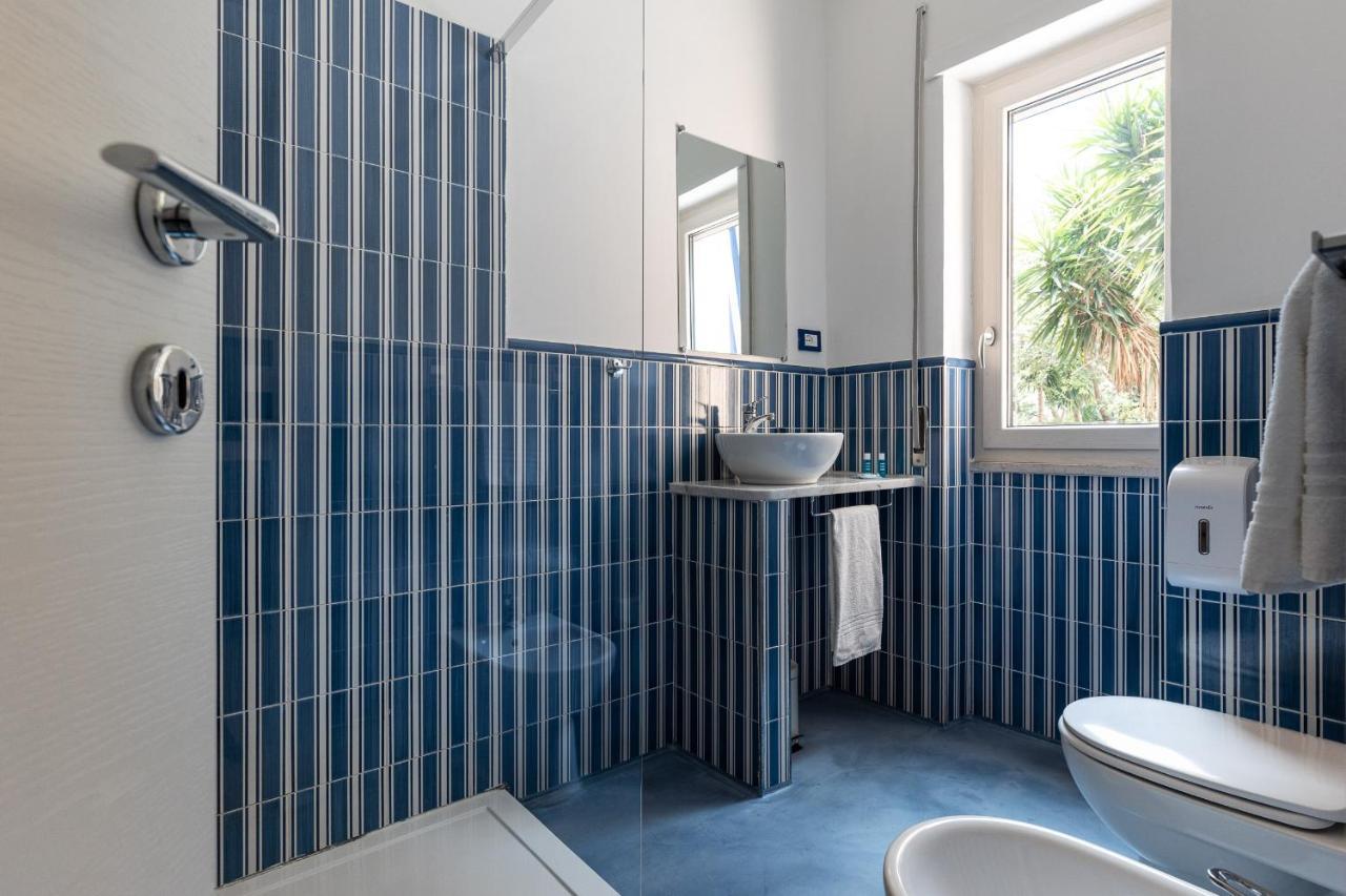 B&B Sapore Di Mare Nel Blu 加埃塔 外观 照片